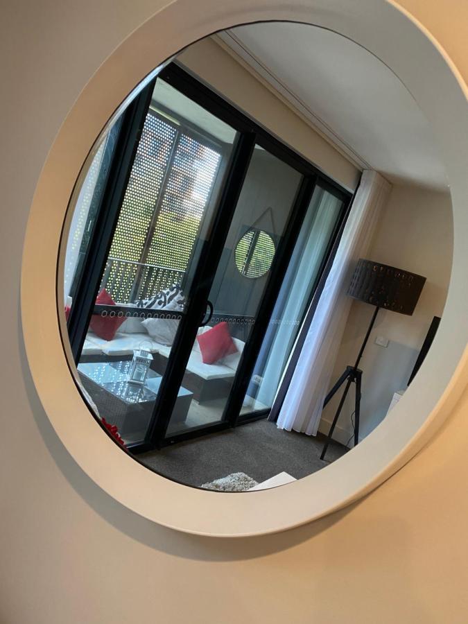 The Gallery Luxe 1 Bedroom Executive Apartment In The Heart Of Braddon Wine Secure Parking Wifi Канберра Экстерьер фото