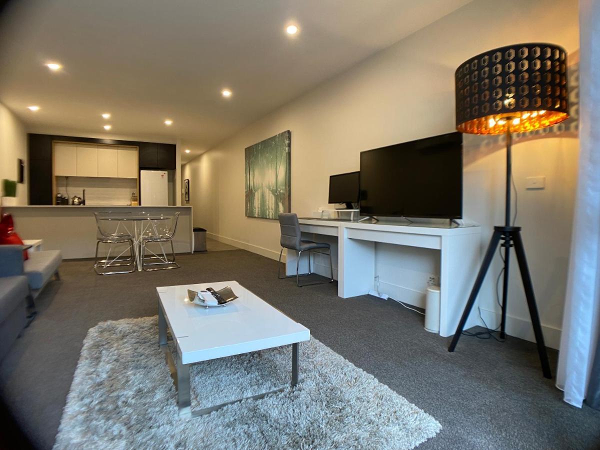 The Gallery Luxe 1 Bedroom Executive Apartment In The Heart Of Braddon Wine Secure Parking Wifi Канберра Экстерьер фото